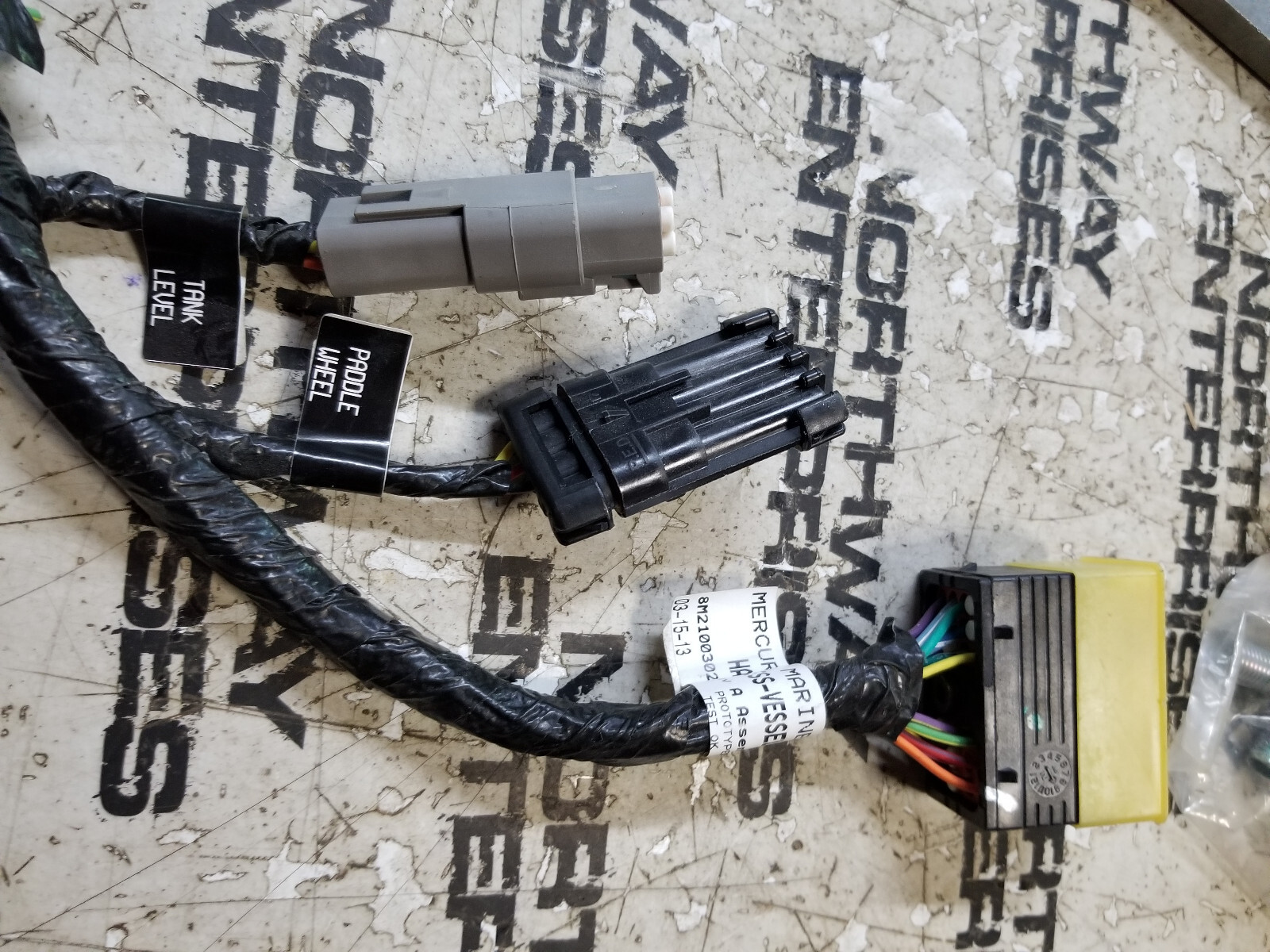 Mercury 8M2100302 84-8M2100302 Sensor Harness FOR PARTS - Picture 4 of 5