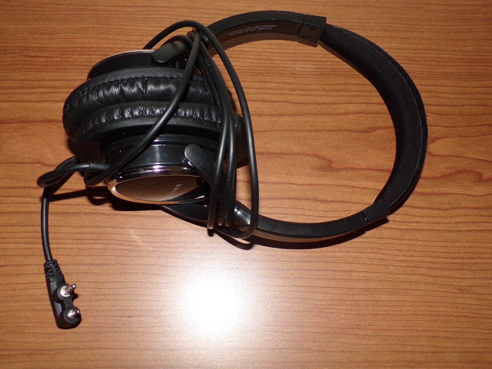 Continental Airlines　headset Vintage Continental Airlines inflight HeadsetBlack w/ white