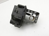 Peugeot 3008 I 0U 13-16 Widerstand Gebläse Lüfter Peugeot 3008 I 0U 13-16 02.01.2012 647995 9658508980 8241005 gebraucht Vorschau 4