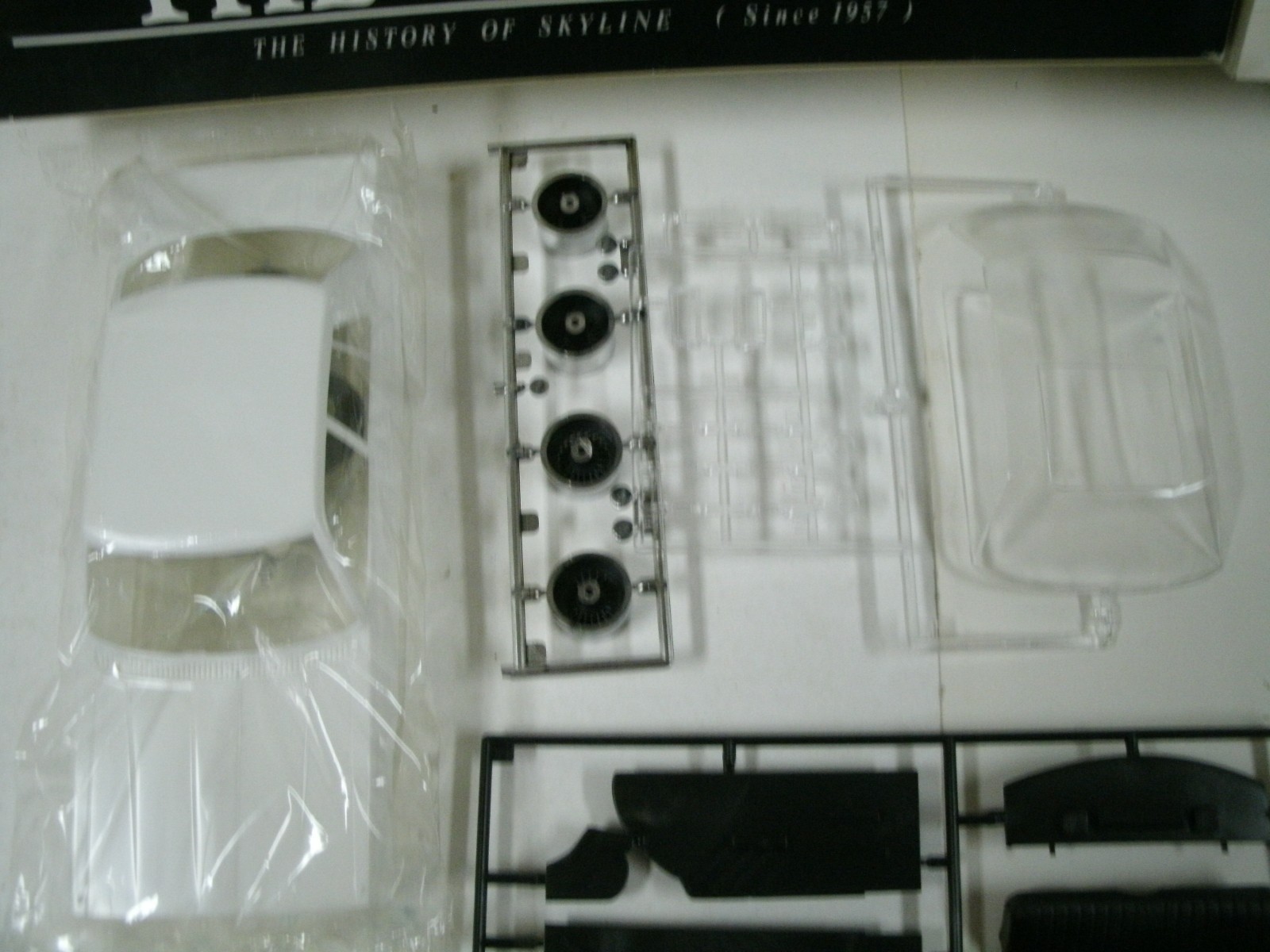 Aoshima 5th The Skyline 1977-1981 2000 Turbo GT-E-S 1:24 Model Car Kit #TS-1300