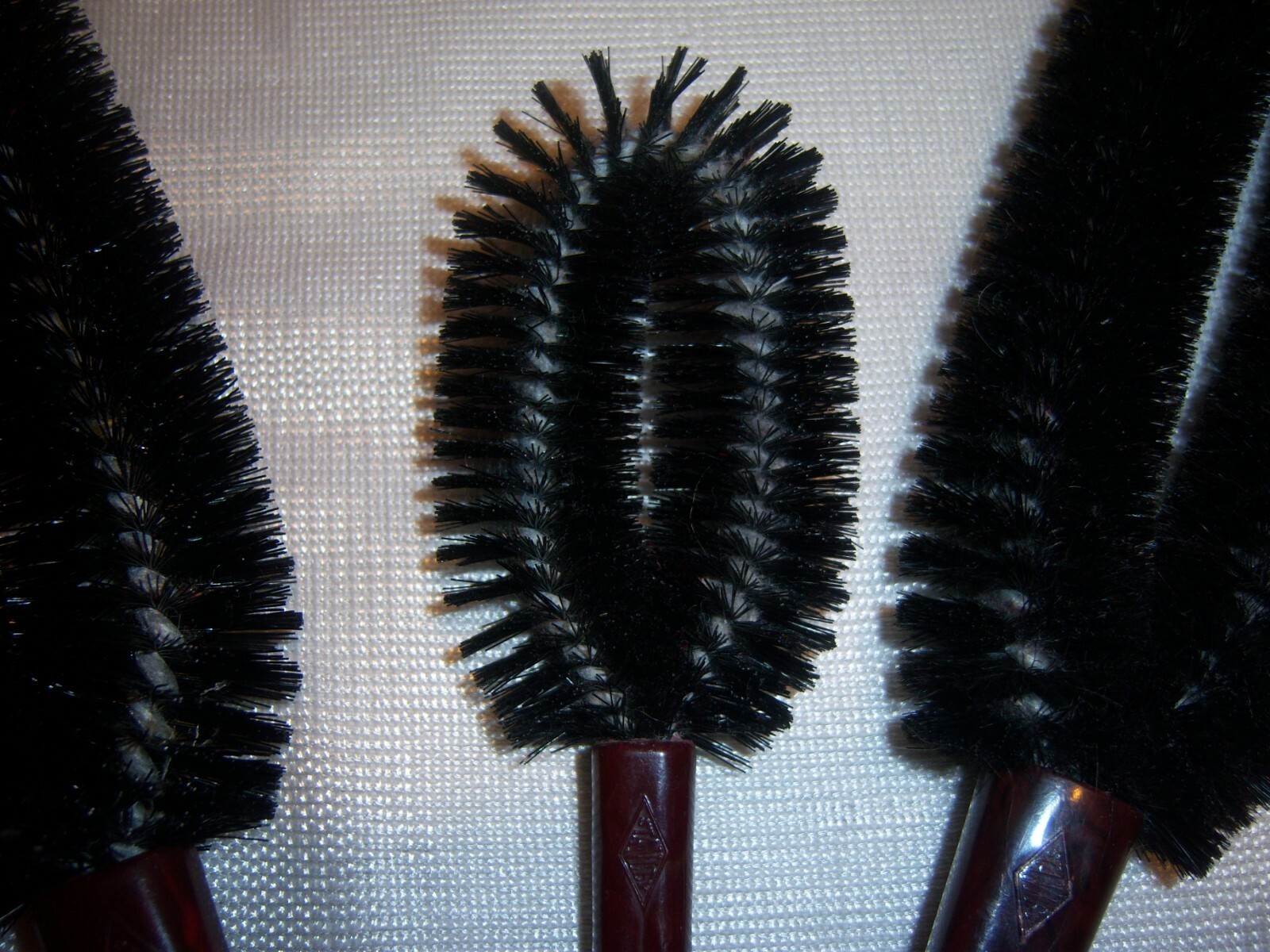 VINTAGE LOT OF 3 STANLEY BRUSHES RED/BROWN BAKELITE HANDLES 2 lg 1 Mini