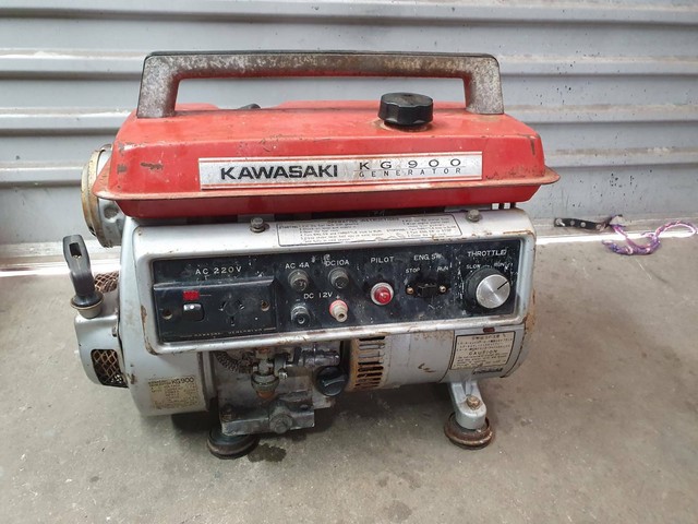 Kawasaki Generator KG 900 vintage 4 stroke - needs repair | Power Tools