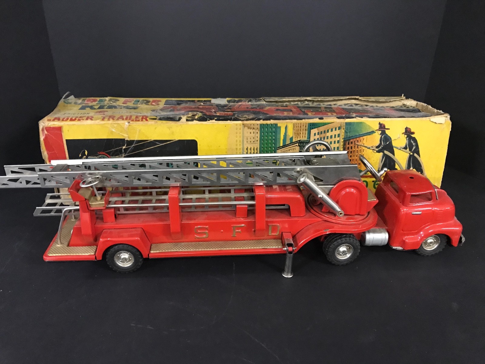 SSS Super Fire King Fire Truck With Telescoping Ladder Japan 1950s w Box (I)