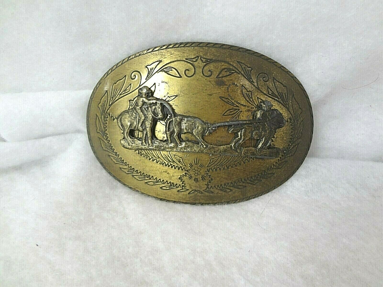 VINTAGE RAISED 3D COWBOYS HORSE & CALF WESTERN BELT BUCKLE GOLD TONED~COLLECTOR