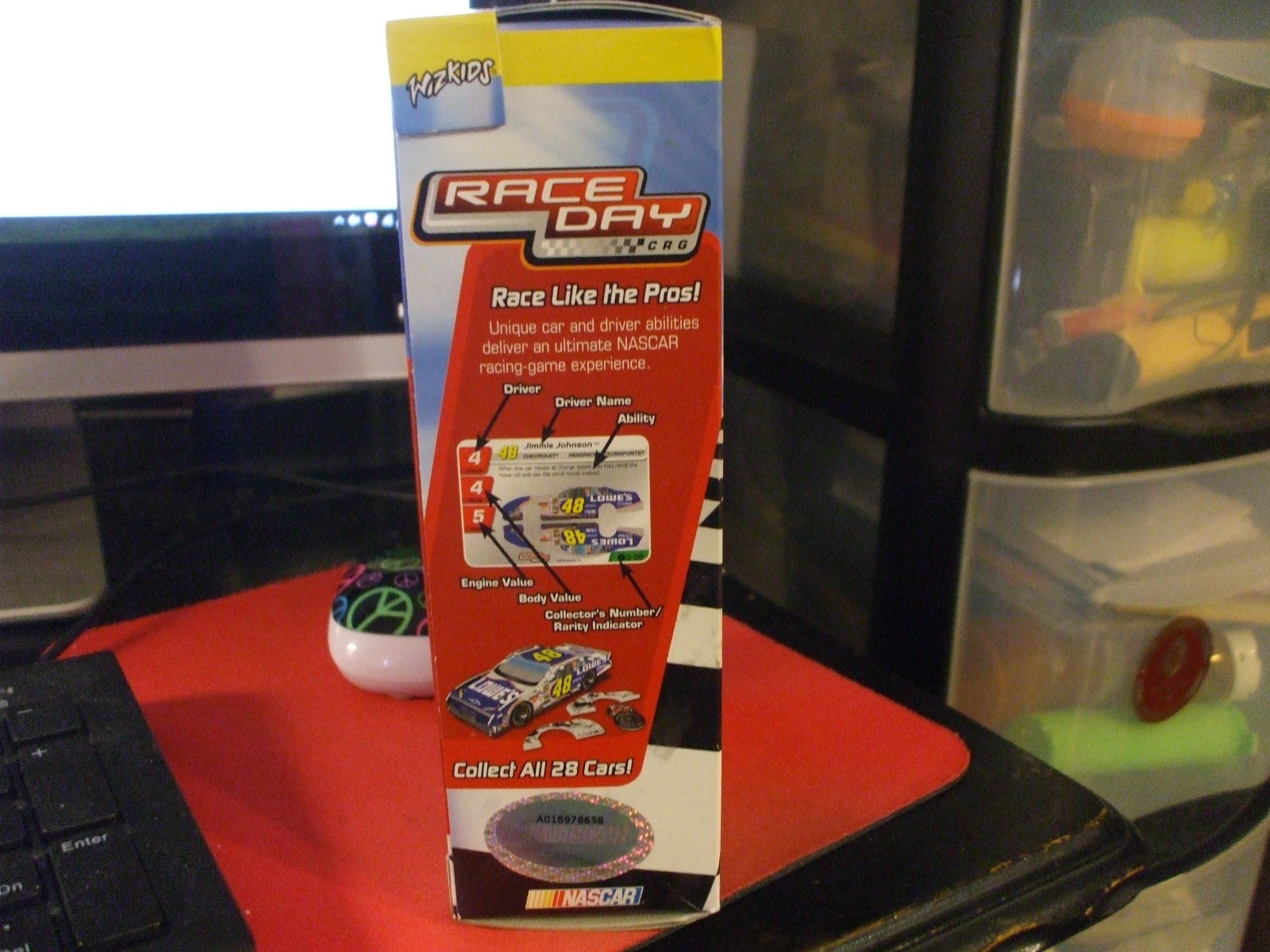 RACE DAY CONSTRUCTIBLE RACING GAME LIMITED EDITION BONUS BOX GREAT GIFT IDEA !!