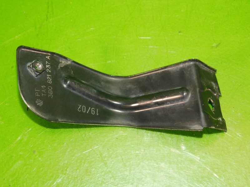 01-05 VW Passat GLX OEM driver left front fender bracket support mount