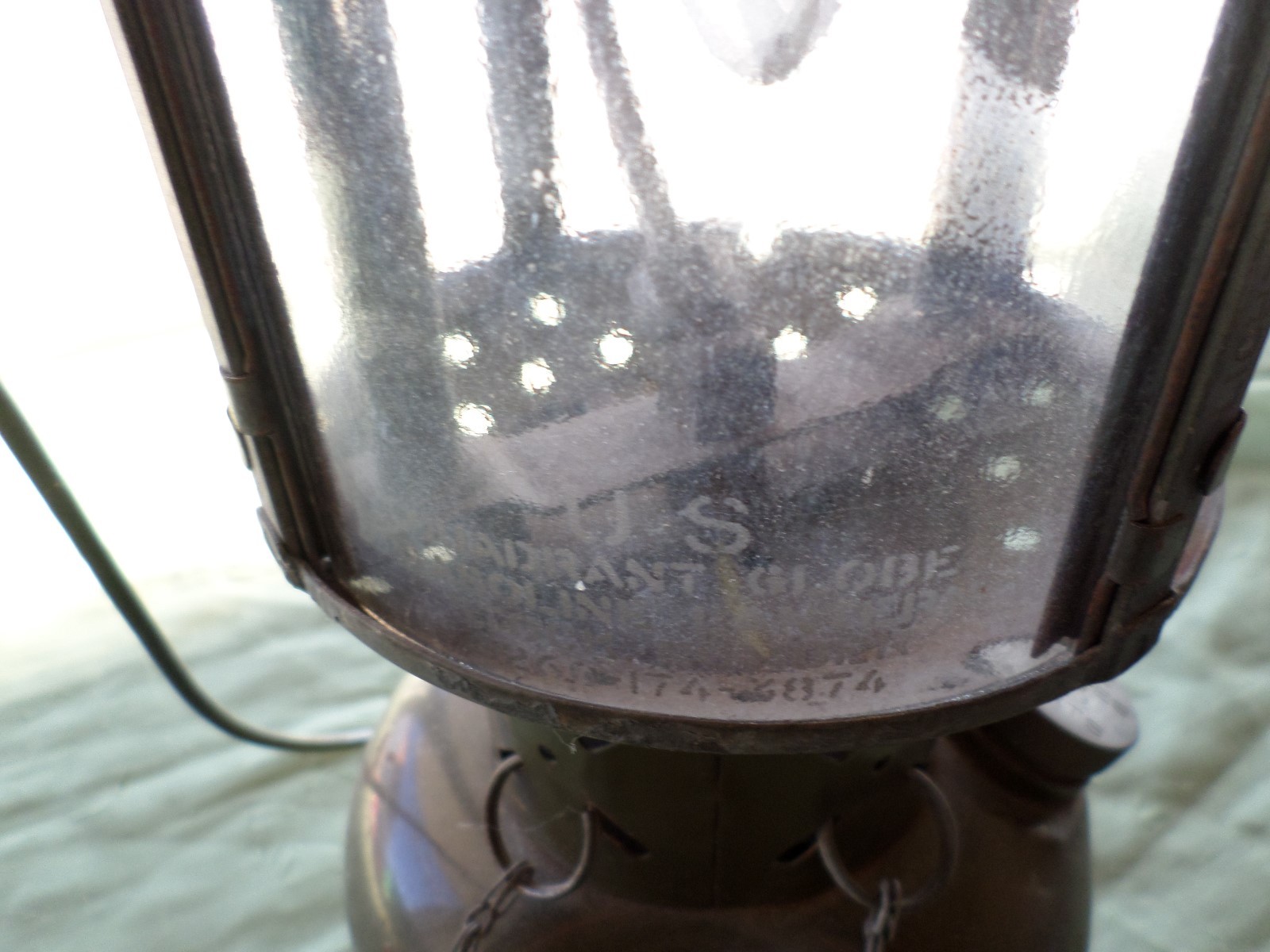 Coleman  Lantern US Vintage 1958 Military