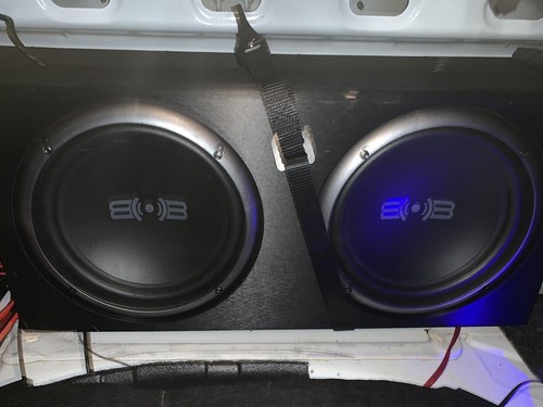 belva subwoofer 10 Inch Grest Conditon COMES WITH ALL WIRES AND AMPLIFER