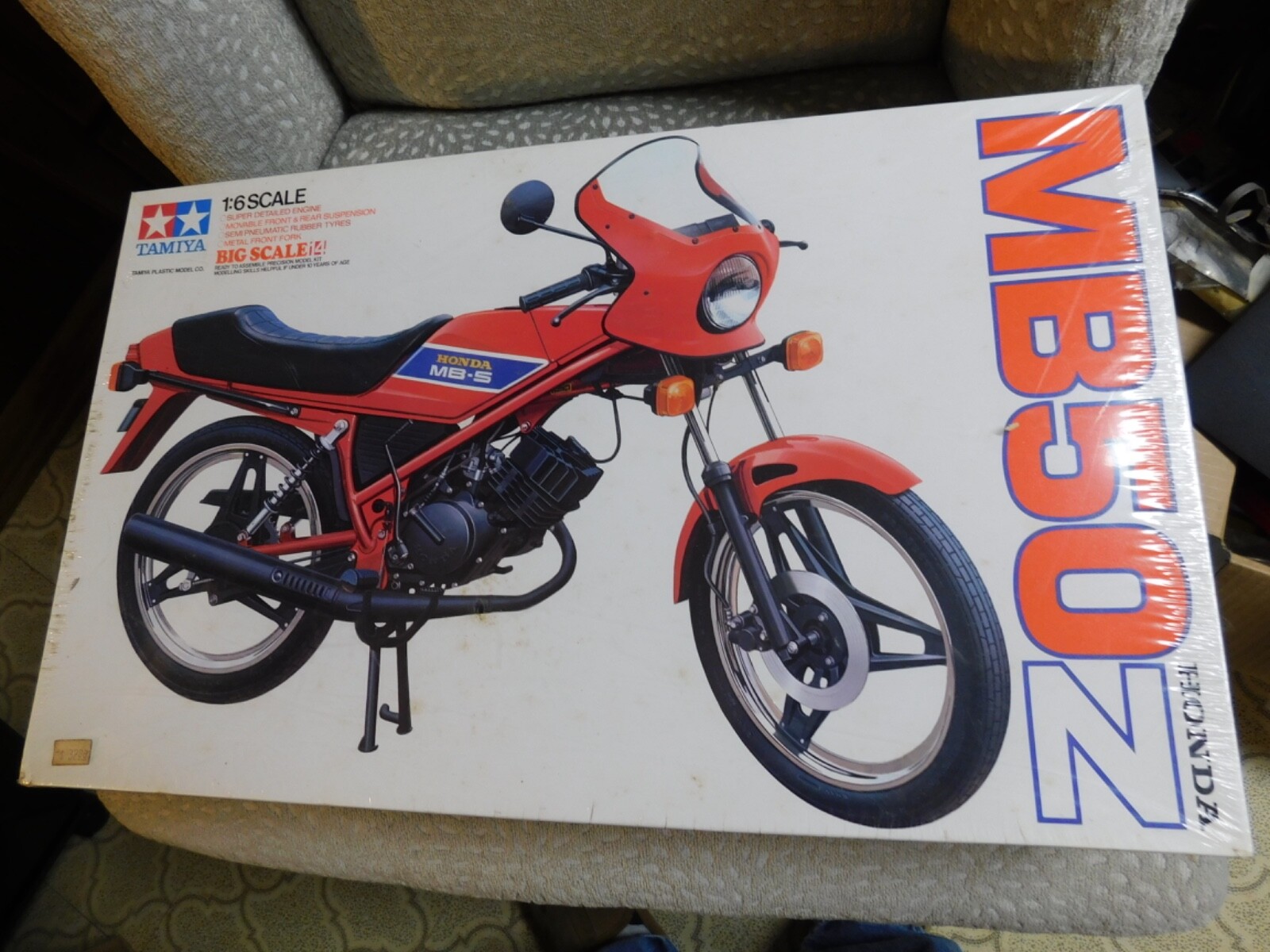 TAMIYA Honda MB50Z 1/6スケール Tamiya 1/6 Honda MB50Z Big Scale Series No.14 Unassembled