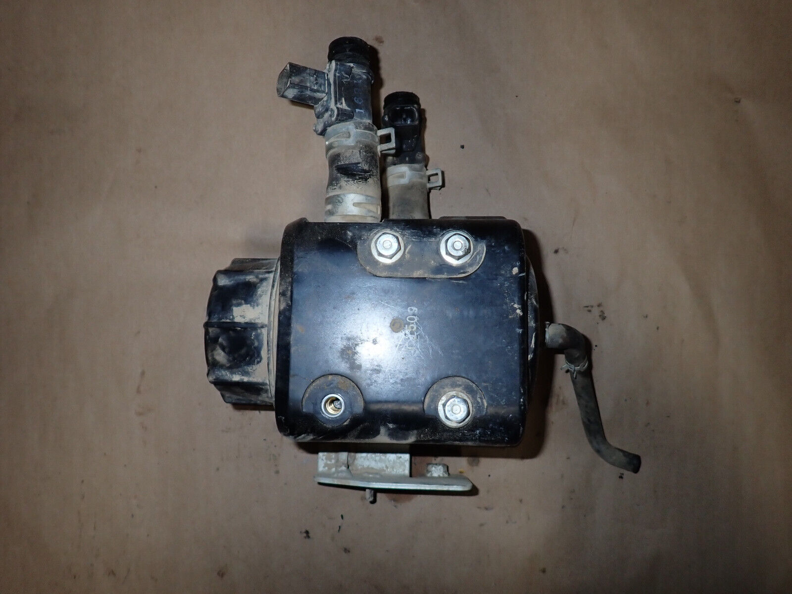 Caterpillar CAT C3.8 Diesel Engine Oil Separator 482-8466 Caterpillar CAT C3.8 Diesel Engine Oil Separator 482-8466