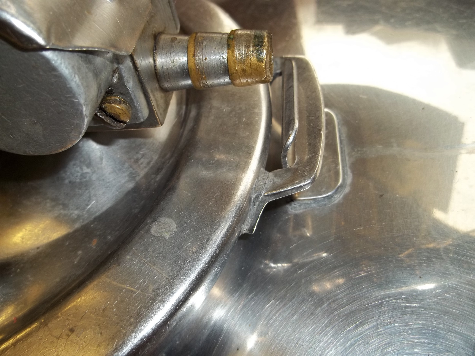 SURGE MILKER - FOR MILKING COW  - ALL NEW PARTS - REBUILT AND READY TO USE - 