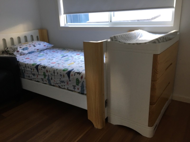 tasman vogue cot