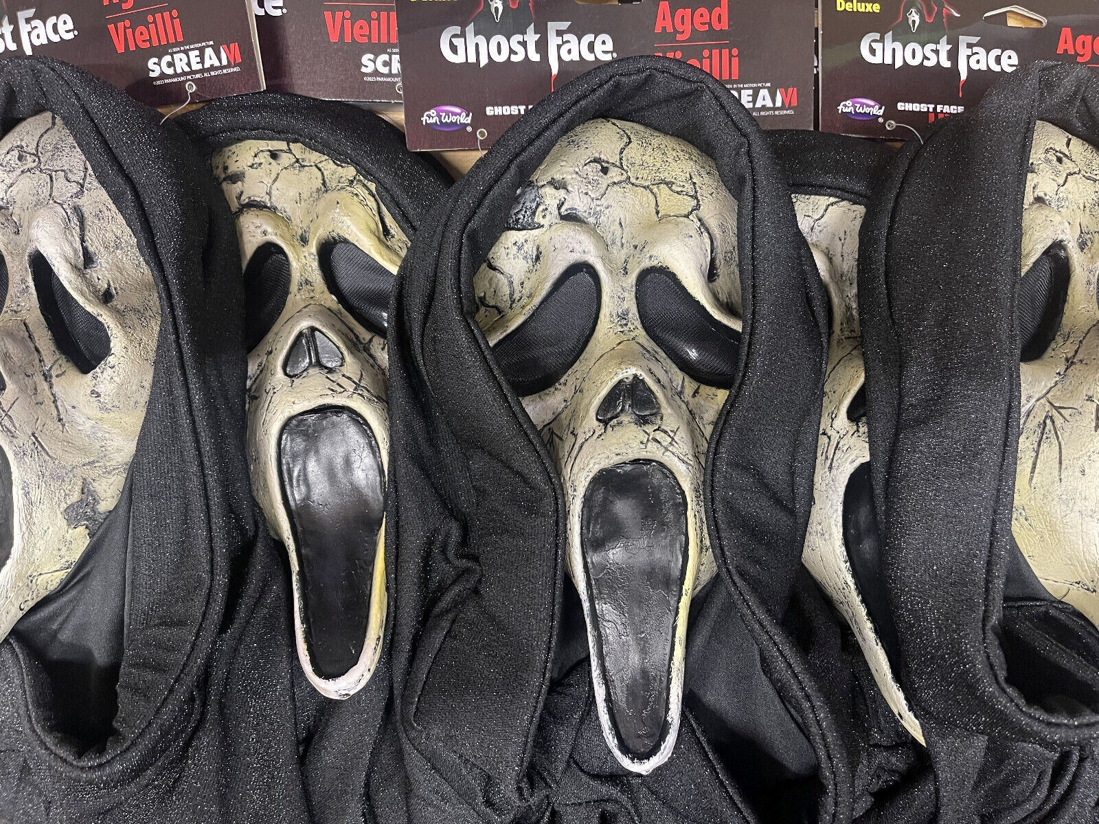 Ghostface Scream Deluxe Aged Mask Sparkle Hood! Fun World In Ghostface Scream Deluxe Aged Mask Sparkle Hood! Fun World In