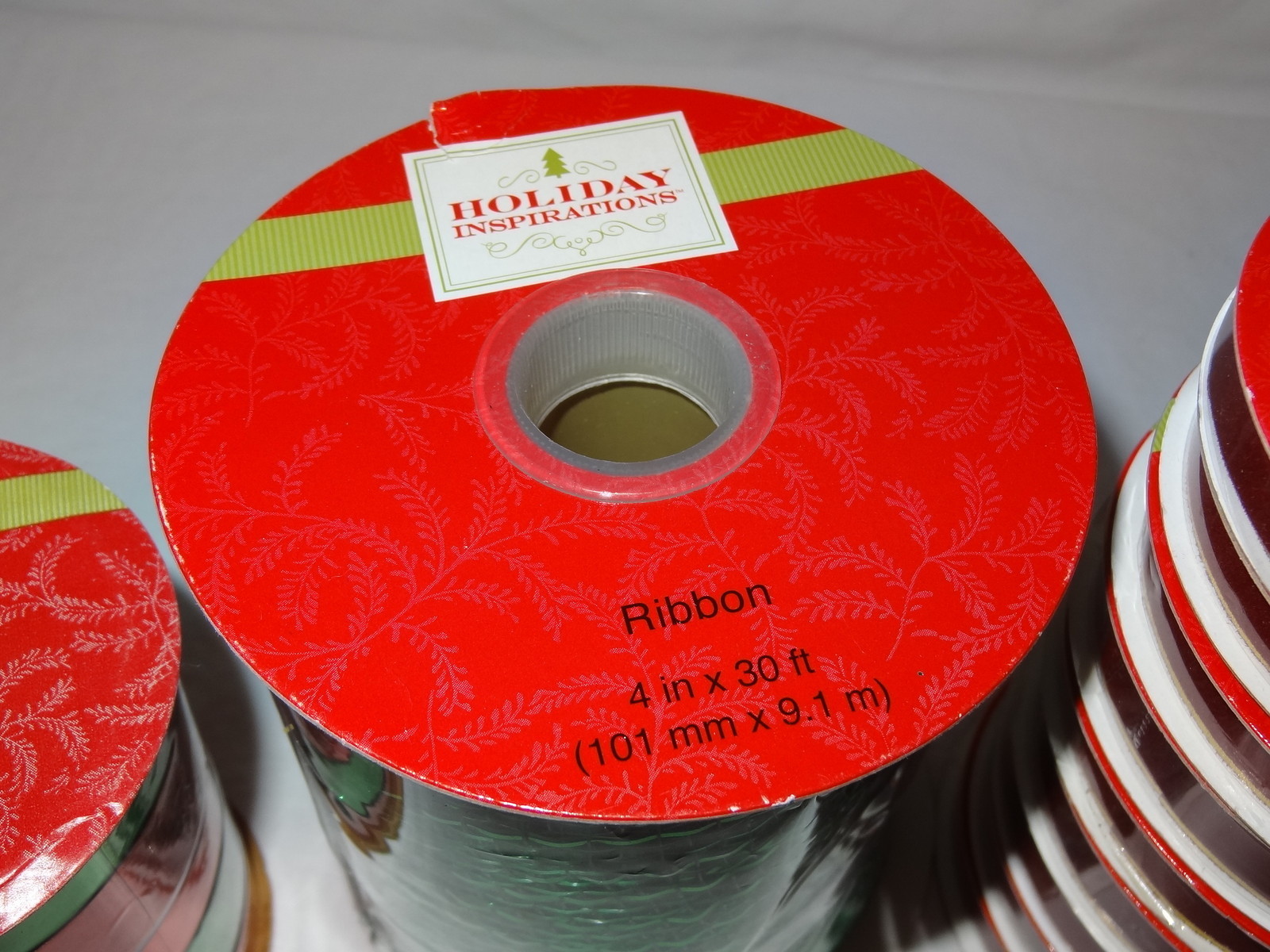 200 ft.+ HOLIDAY INSPIRATIONS Green Mesh Netting + other Ribbon maroon plaid NEW