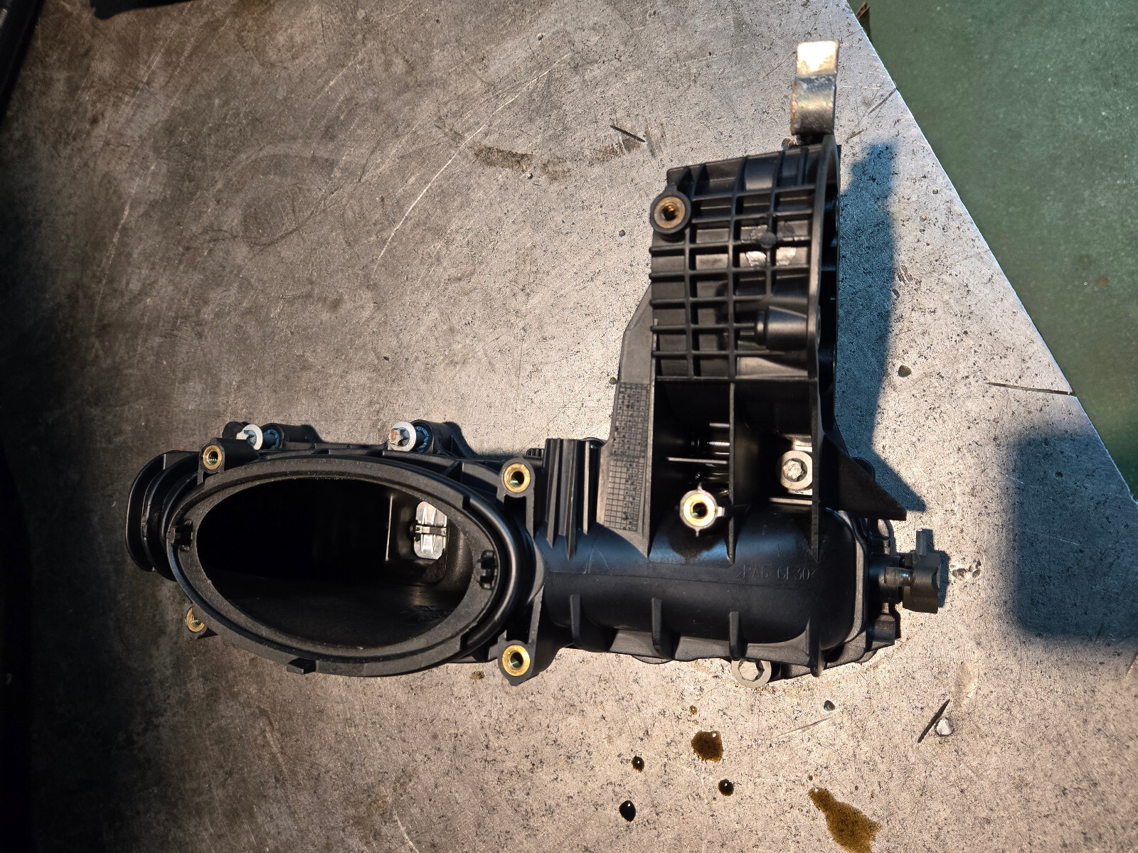 Mercedes A6510905137 2014-2016 Sprinter Charge Air Distributor Intake Manifold - Picture 2 of 11