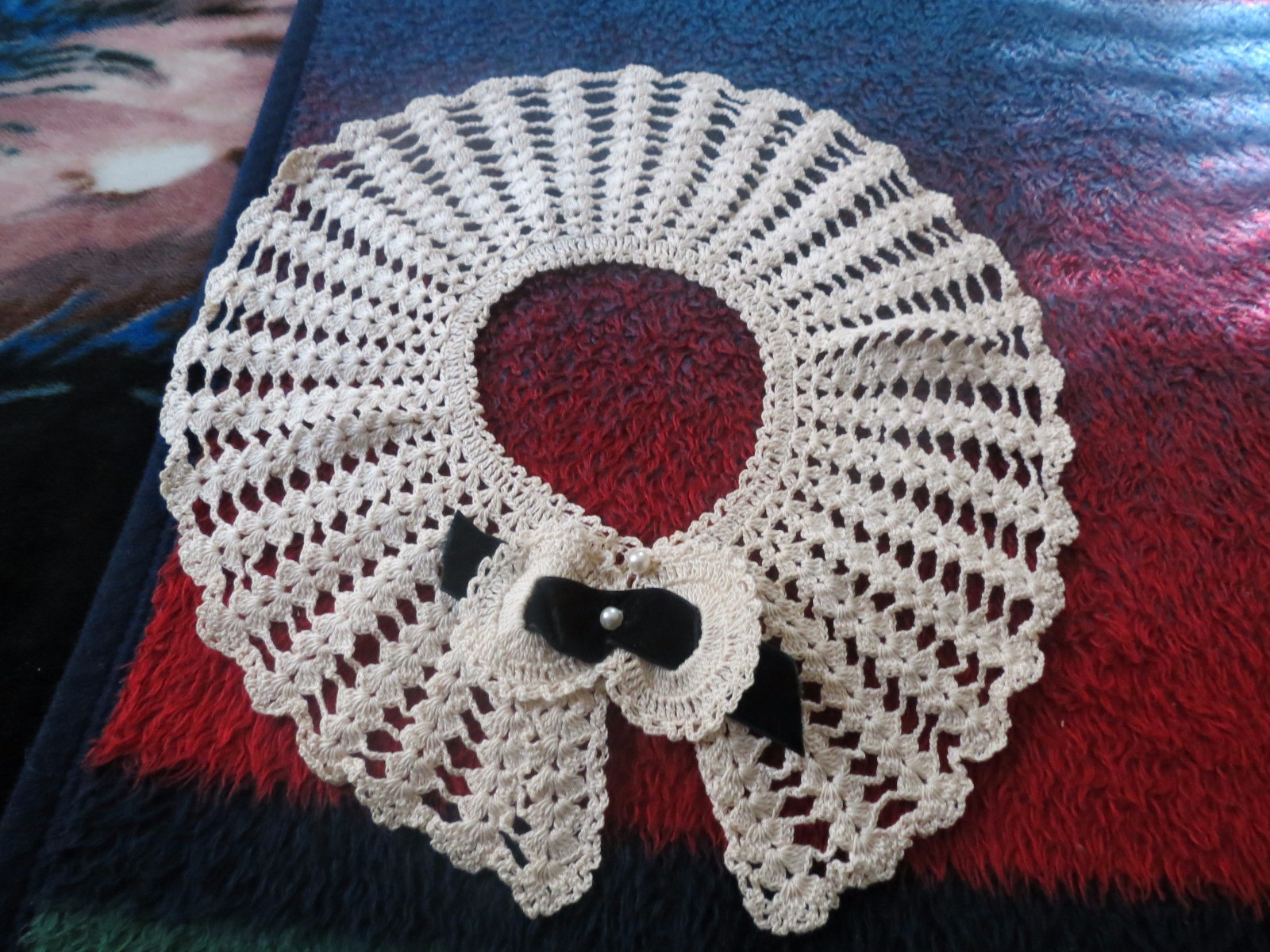 Vintage Crochet  Cream Color Collar,pearl Button in Front.   5