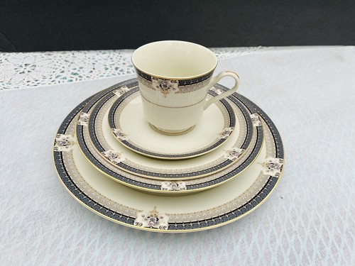 Mikasa 『Grande Ivory L5504 Tropez』　食器20点 Mikasa 『Grande Ivory L5504 Tropez』 食器20点 - メルカリ