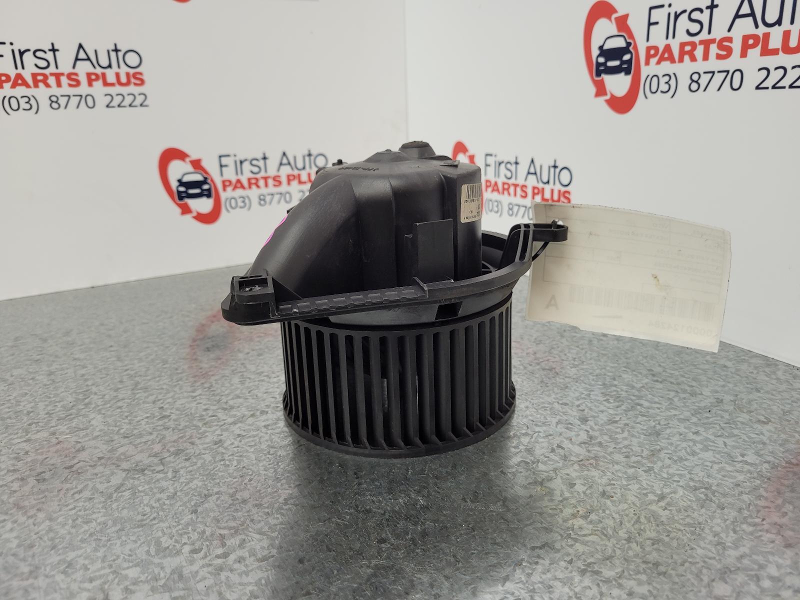 MERCEDES VITO HEATER FAN MOTOR 638 VAN 02/9812/04 98 99 00 01 02 03 04
