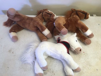 LOT OF 5 VINTAGE WELLS FARGO BANK PONY HORSE PLUSH STUFFED ANIMAL TOY