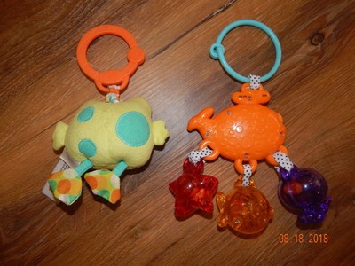 INFANTINO AND BRIGHT STARTS CAR SEAT TOYS---PULL DOWN-- #2--EXCELLENT