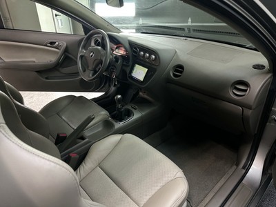 image 3 of interior