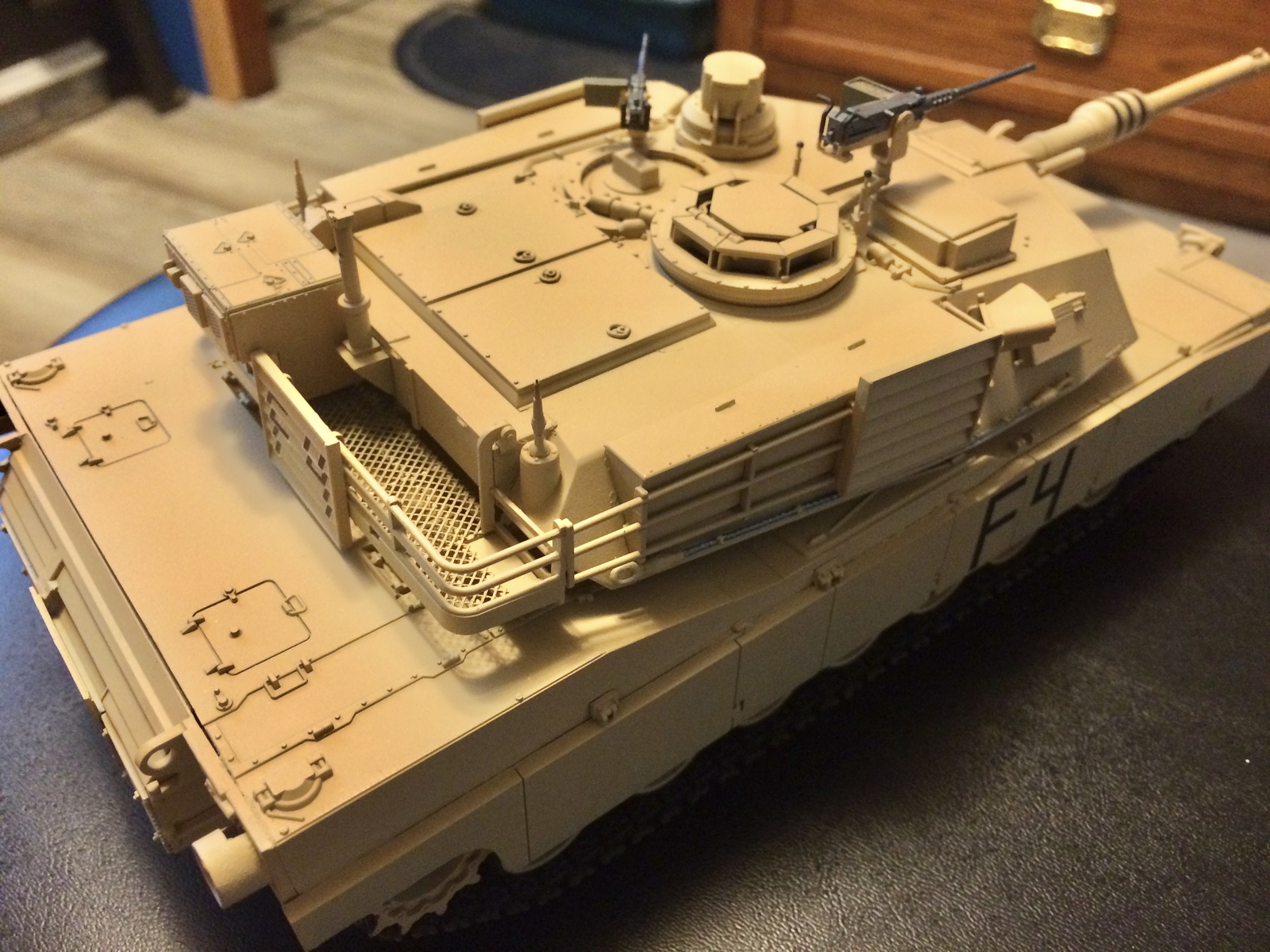 Tamiya 1&frasl;35 Military 269 US Army Tank M1A2 Abrams Iraq Battle
