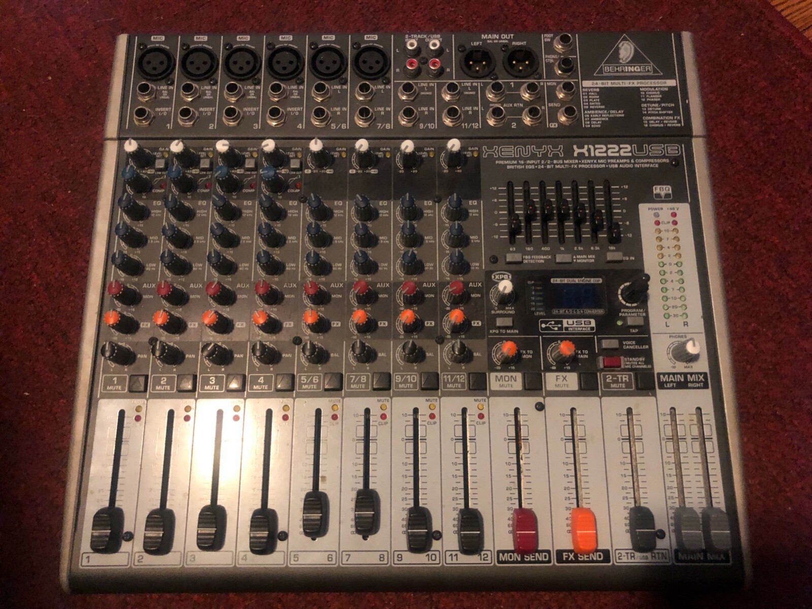 Behringer Xenyx X1222USB Mixer with USB and Effects