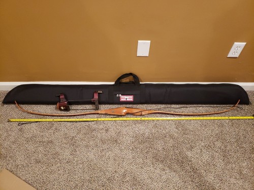 Vintage Bear Archery Recurve Bow 65 Inch Polar With String Case And Quiver