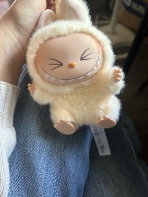 ぬいぐるみ LABUBU Exciting Macaron SeaSaltCoconut s-l400.jpg