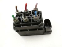 Audi A8 4E D3 02-05 Ventilblock f. Luftfahrwerk Federung Pos.1 Audi A8 4E D3 02-05 10.05.2004 4F0616013... Vorschau 6