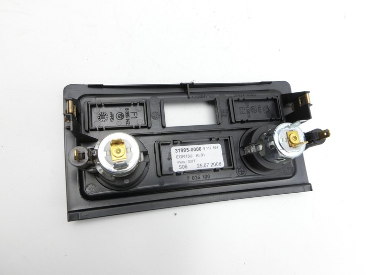 BMW E60 525i LCI 07-10 Buchse Zigarettenanzünder für Mittelkonsole Hinten BMW E60 525i LCI 07-10 06.10.2008 9117364... Bild 4