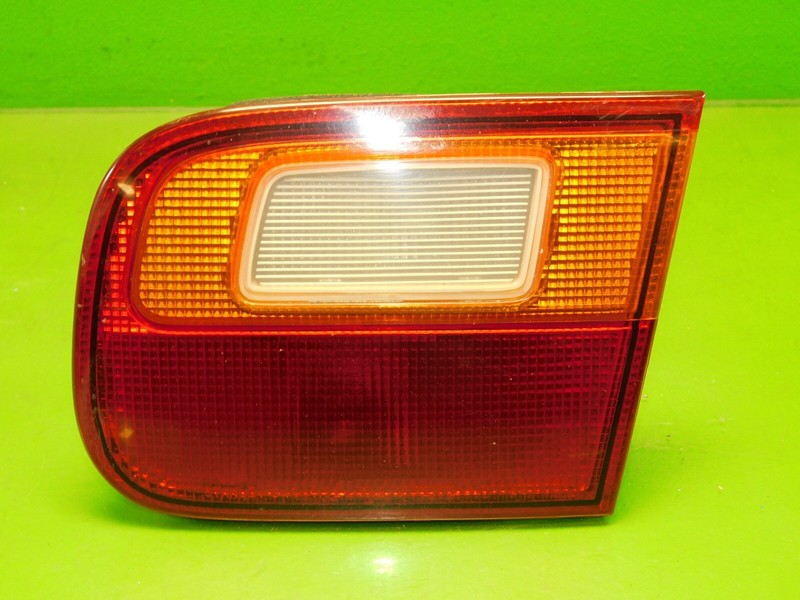 92-95 Civic coupe OEM passenger right inner tailight lamp