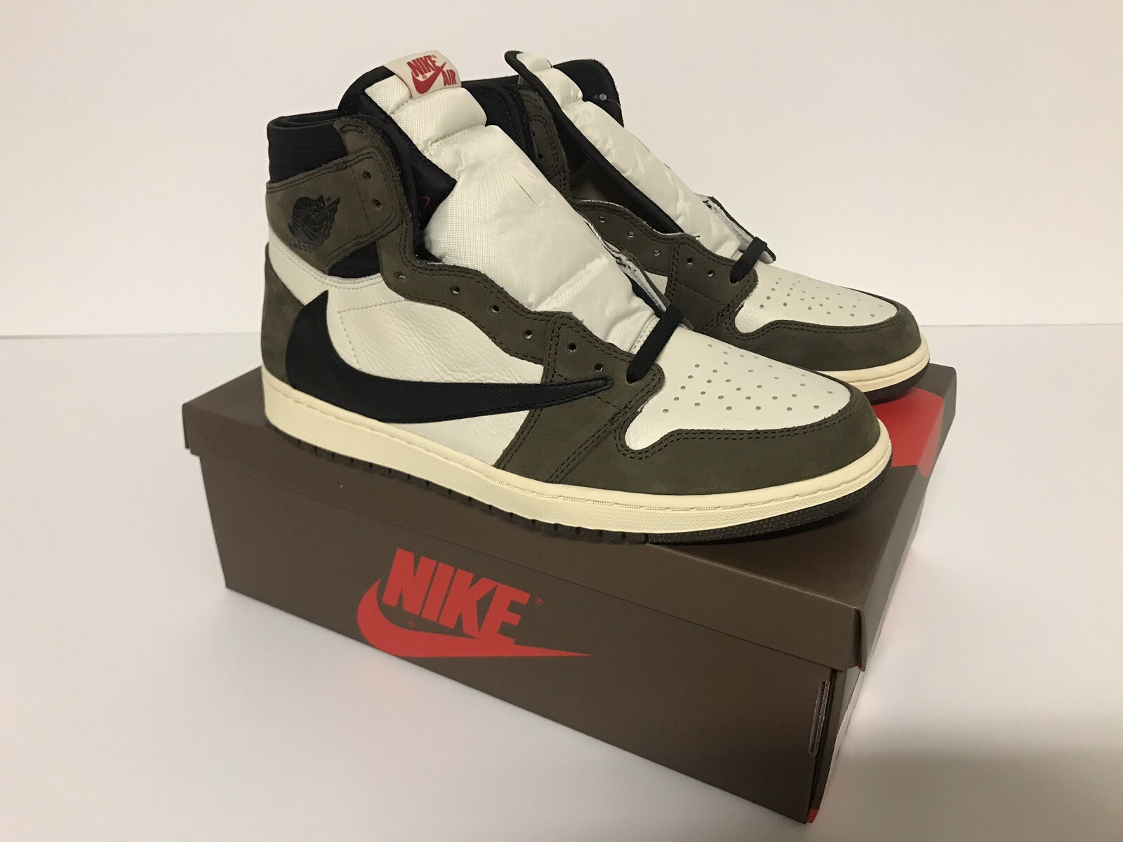 aj1 size 11