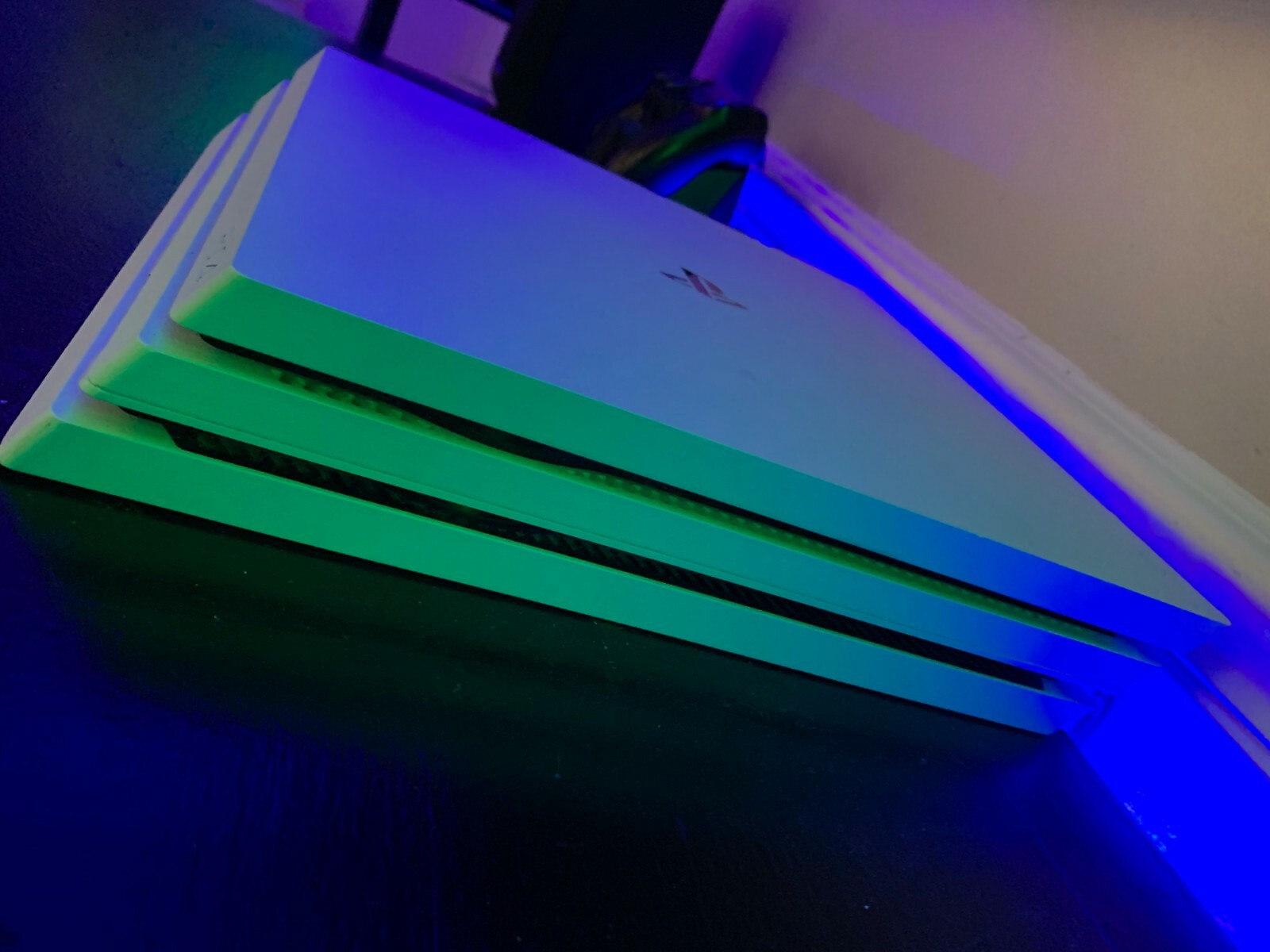 ps4 pro 1tb in excellent used condition with 3 games pictured.