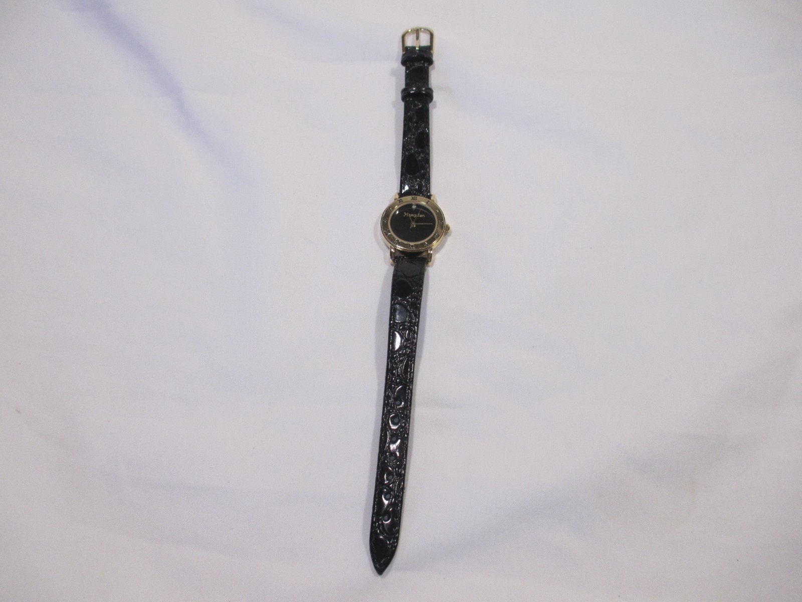 HAMPDEN LADIES WATCH NEW BATTERY