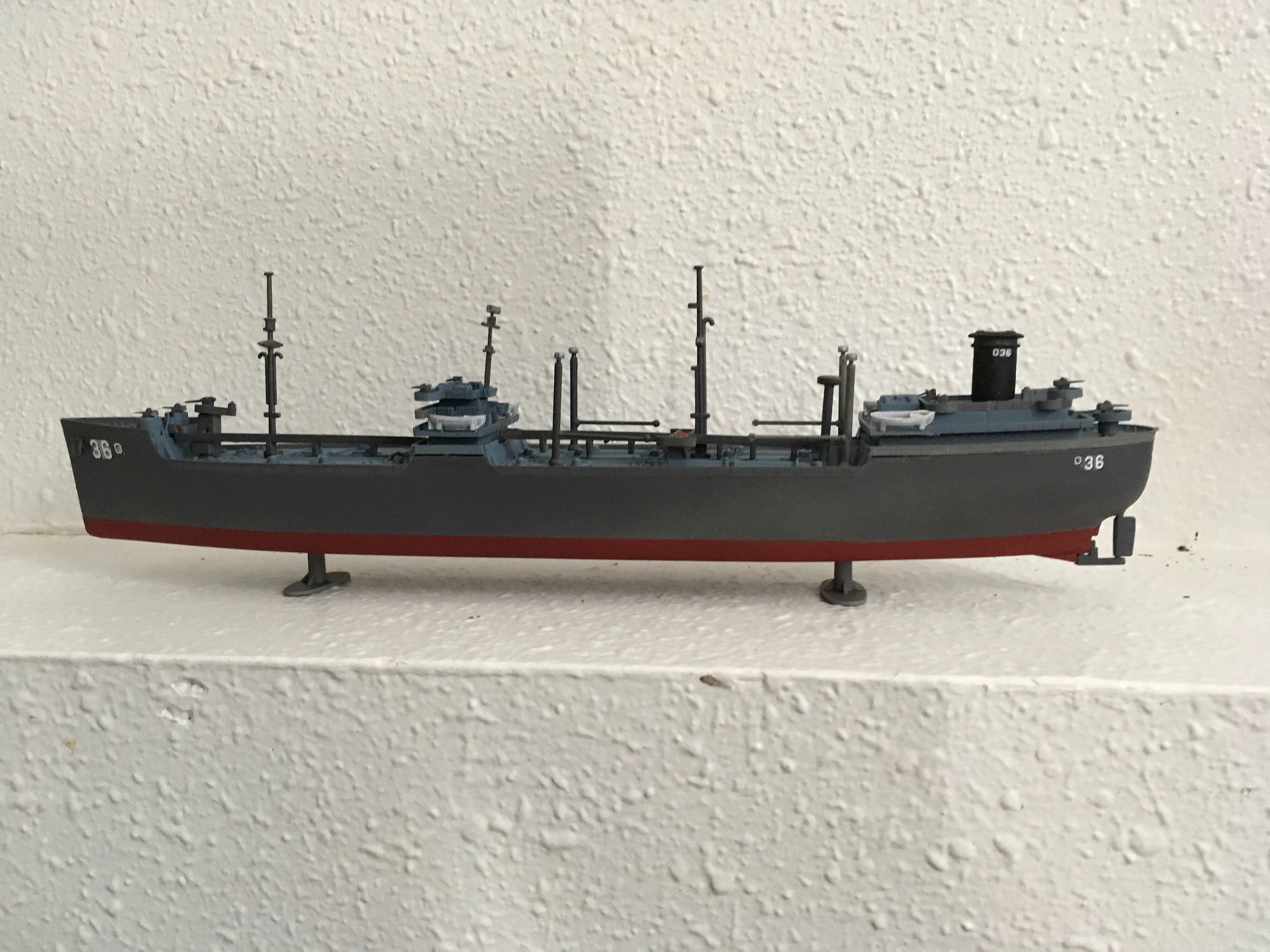 LINDBERG 438 US NAVY TANKER SHIP USS NECHES 1/520 Plastic Model Kit