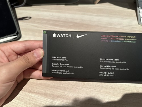 Apple Watch プライドエディション NIKEスポーツバンド(40mm) プライドエディション Nikeスポーツバンド レビュー | 初のNike
