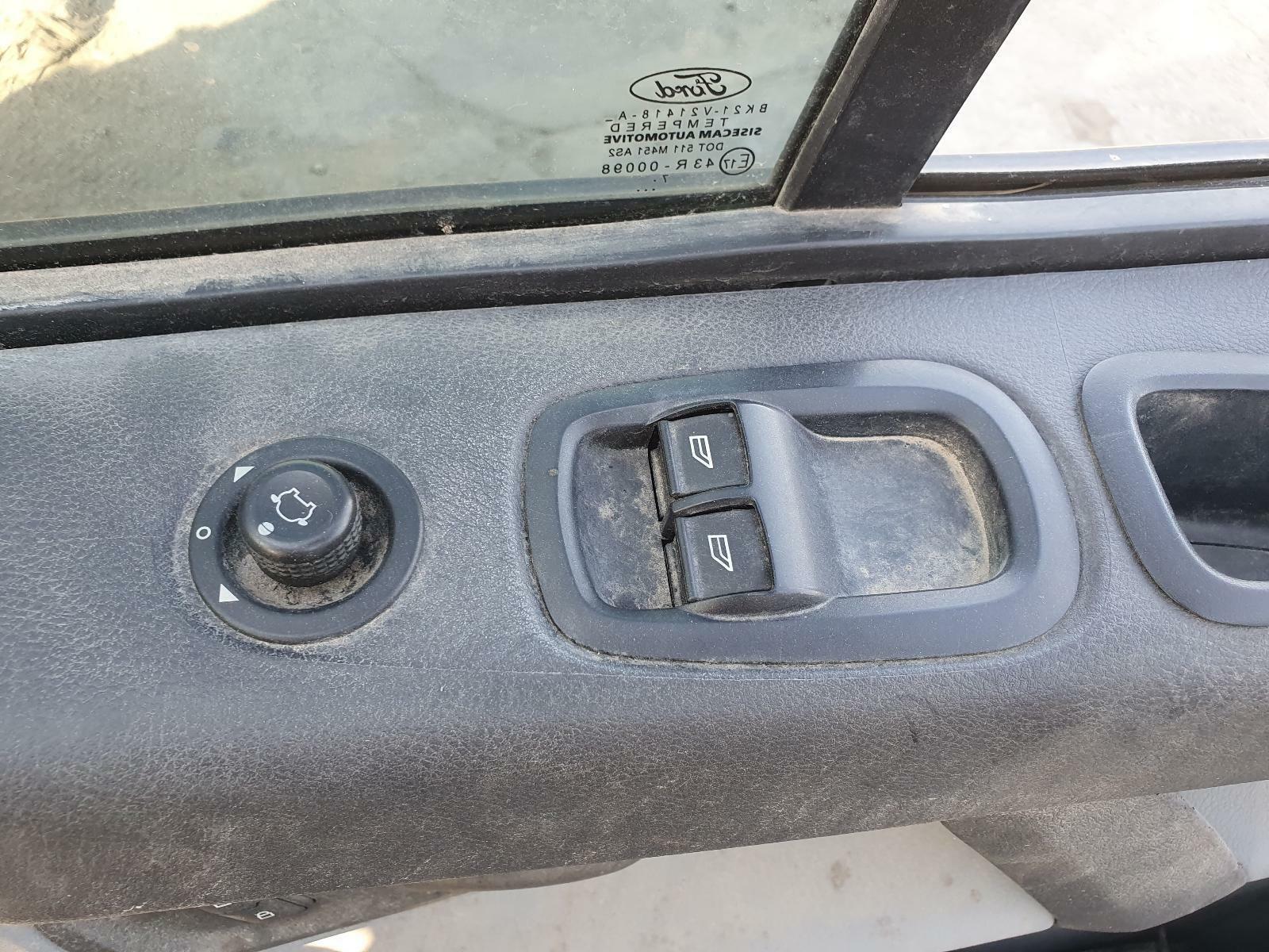 FORD TRANSIT CUSTOM POWER WINDOW SWITCH RIGHT FRONT MASTER, VN, 09/13