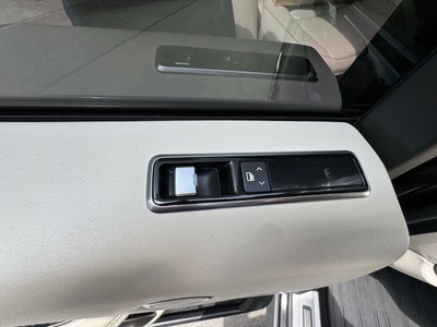 image 10 of interior