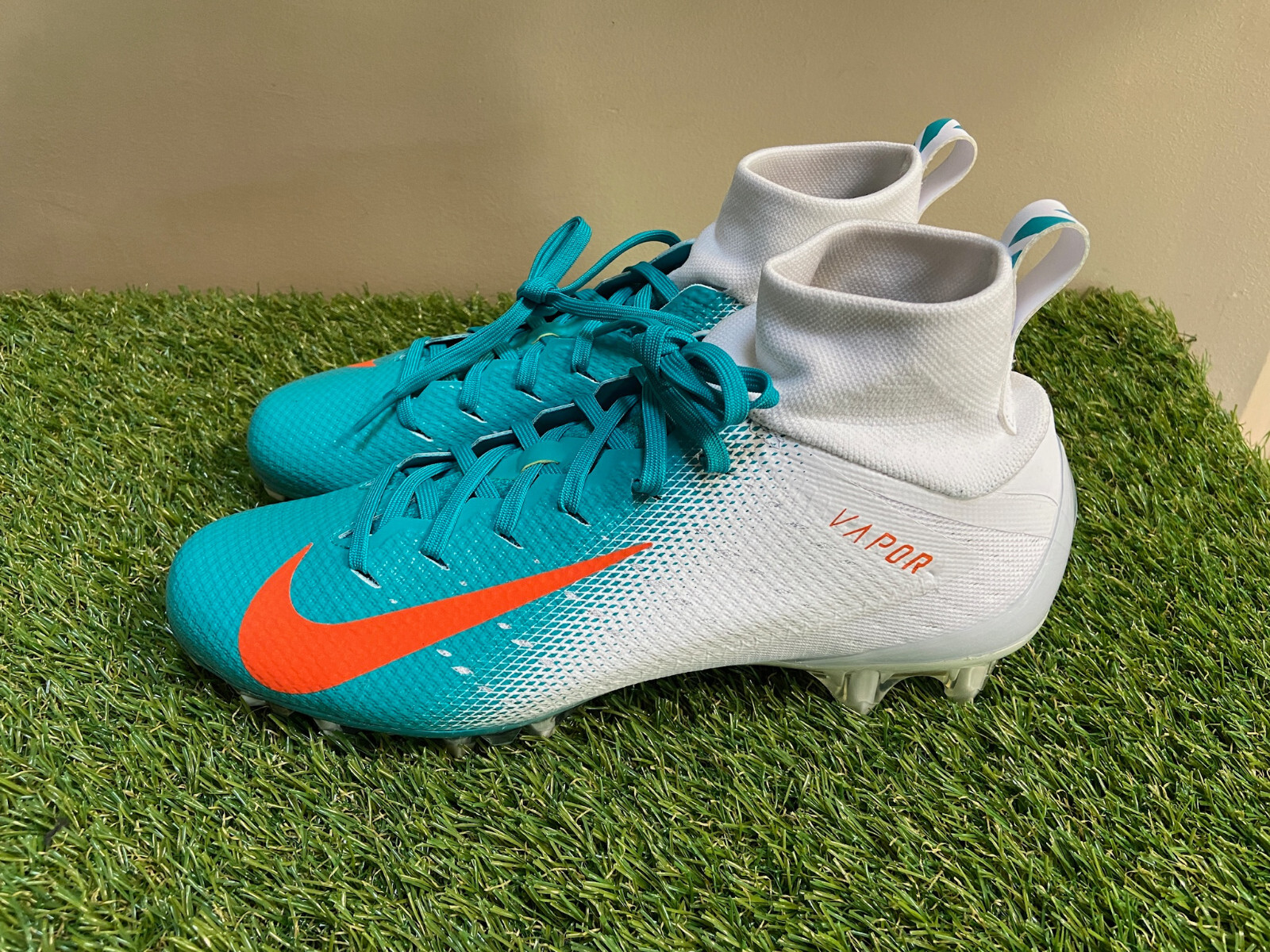 nike american football cleats