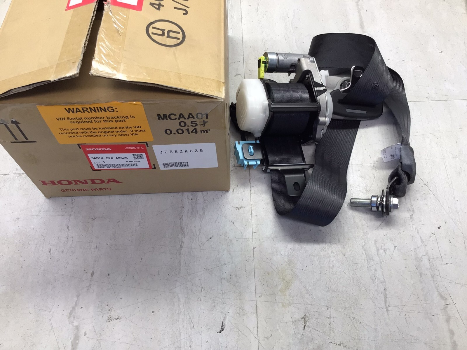 1999-2001 Honda CR-V OEM Front Right Seat Belt Assembly 04814-S10-A03ZB