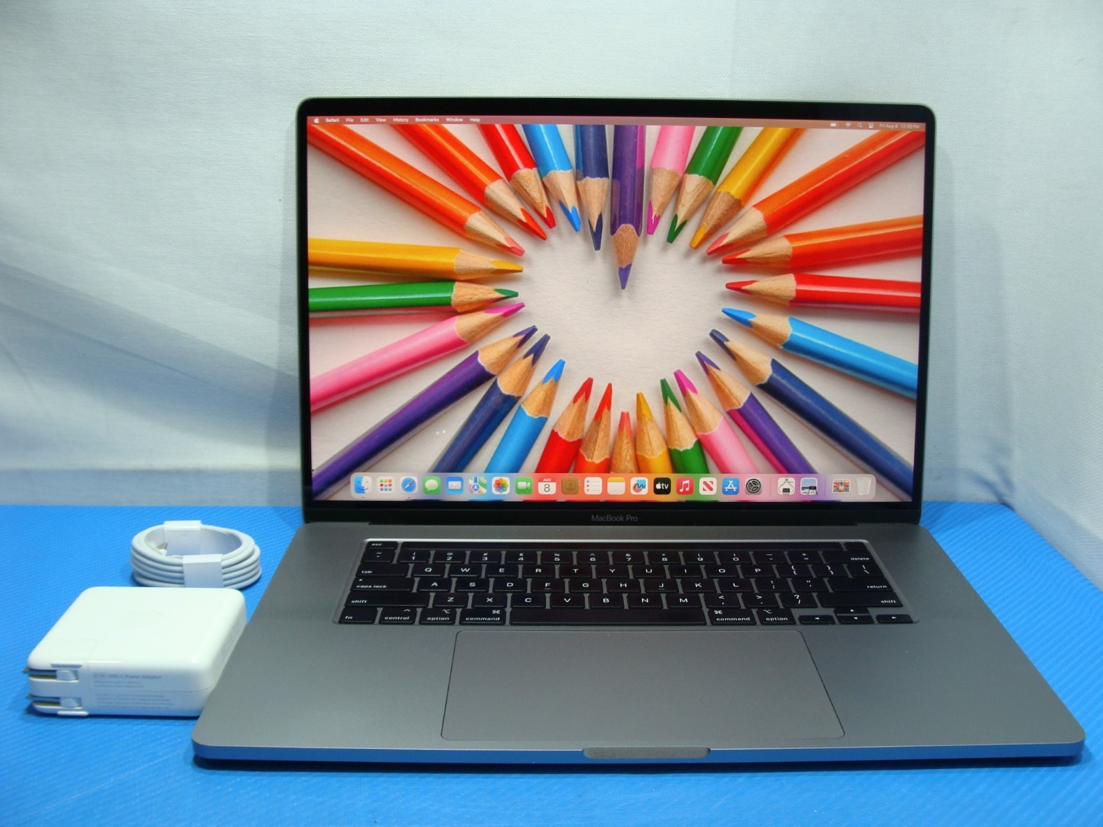 Apple MacBook Pro 16