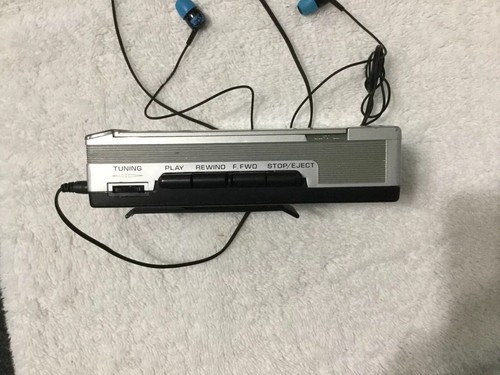 Vintage GE AM/FM Cassette Player Portable Walkman Model # 3-5434A Works Great