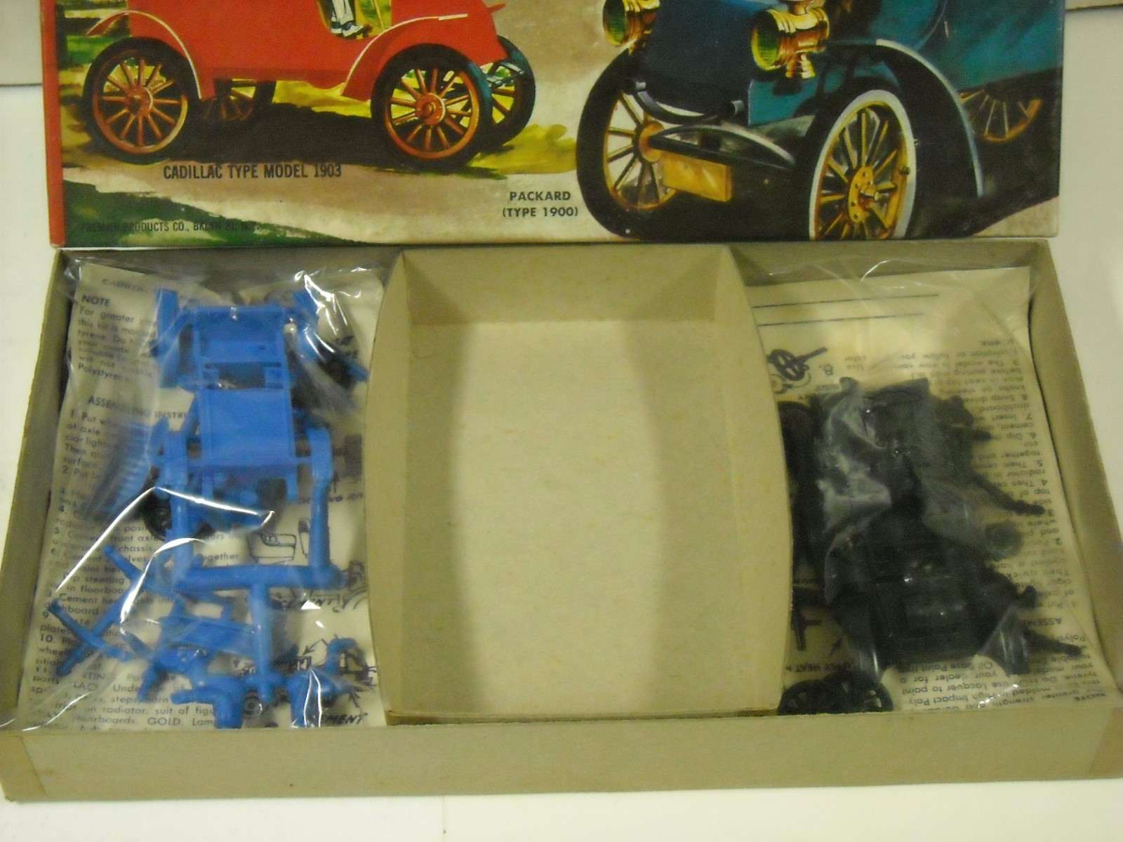 Vintage Premier's Gift Set 1903 Cadillac 1910 Ford Model T Model Kit
