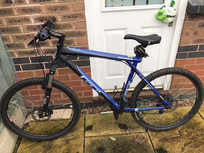 GT Avalanche 3.0 Mountain Bike - Perfect Condition