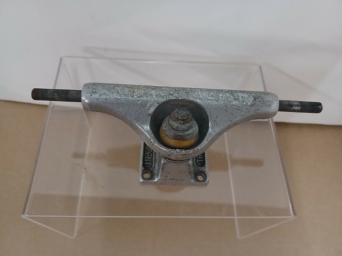 未使用品INDEPENDENT STAGE IX STANDARD129 Amazon.com : Independent Skateboard Trucks and Bushings Kit