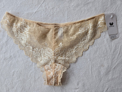 Tanga beige taille M Wacoal n° WE135007CAC (cal)