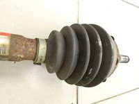 Ford Mondeo V 14-19 2,0 149KW Autom 4WD Antriebswelle Gelenkwelle Rechts Vorne Ford Mondeo V 14-19 03.05.2014 gebraucht Vorschau 4