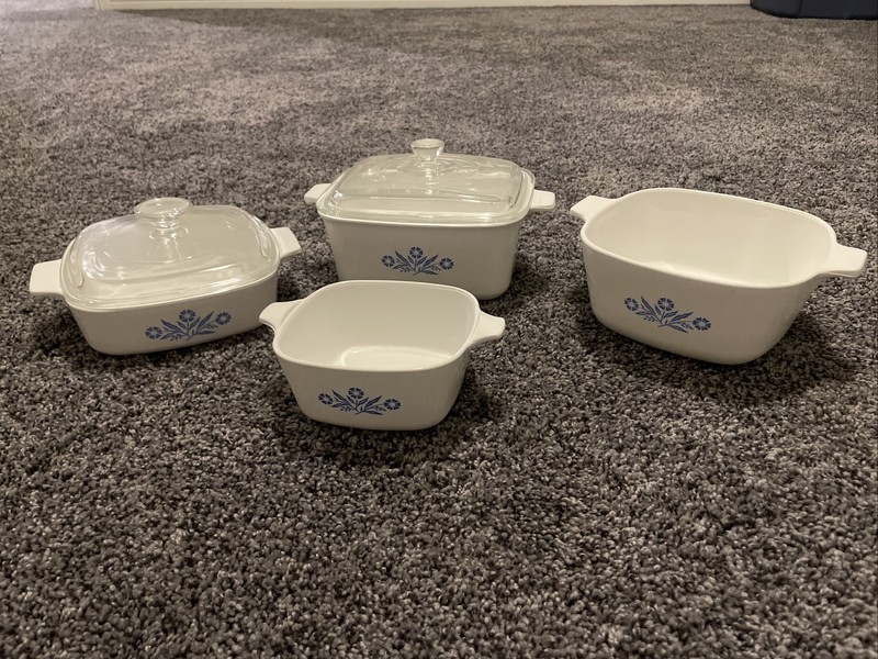 Corning Ware Original Vintage Blue Cornflower- 6-Piece Set.