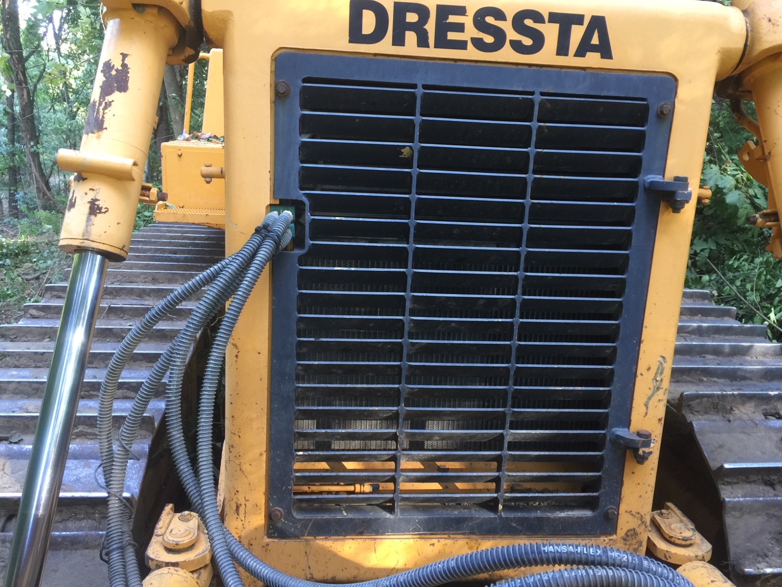 Dressta TD 15M Dozer